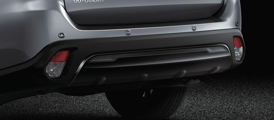 Детали экстерьера Mitsubishi Outlander Black Edition 2018 года  (JP) (фото 5 из 18)